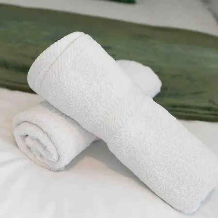 شقة Large Flat, Corporate Stay, Free Parking, Long Term Discount